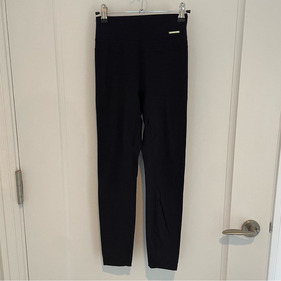 Gymshark x Whitney Simmons Leggings - Picture 1 of 2